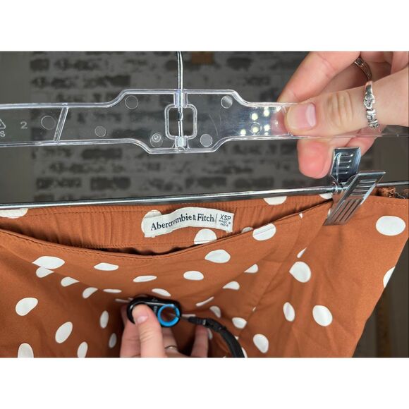 Abercrombie & Fitch | women pencil skirt with polka dot - Picture 2 of 8